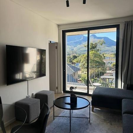 2 Bed Luxury Flat - George Mountain View With Pool Apartment Exterior foto