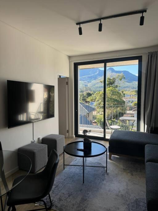 2 Bed Luxury Flat - George Mountain View With Pool Apartment Exterior foto